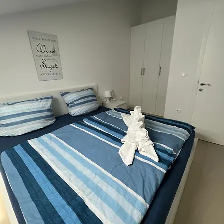 Aqua S Bazenom