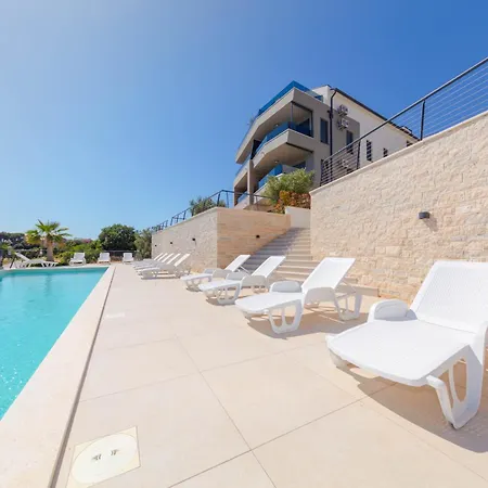 Apartament Aqua S Bazenom *